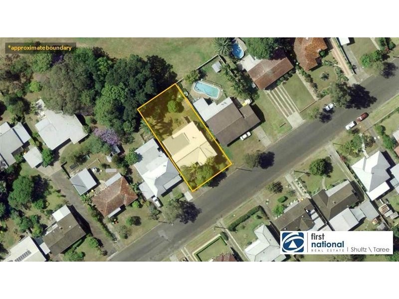 11 Bayview Crescent, Taree NSW 2430