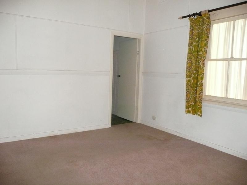 10 Commerce Street, Taree NSW 2430