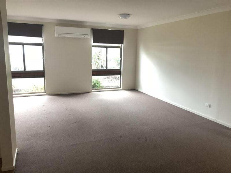 10 Battinga Close, Taree NSW 2430