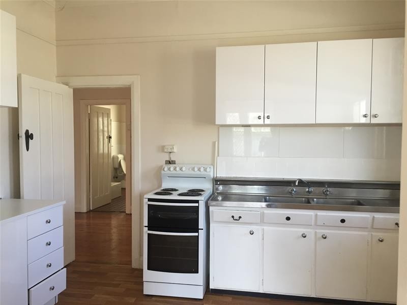 12a Railway Parade, Taree NSW 2430