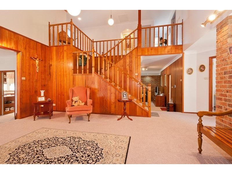 8 Ochiltree Place, Taree NSW 2430