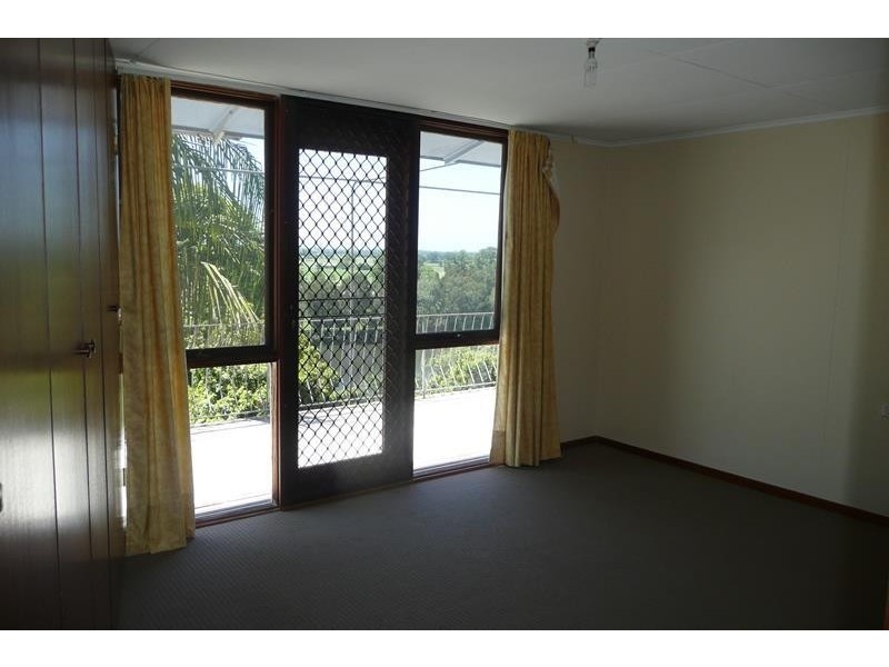 1 Washington Street, Tinonee NSW 2430