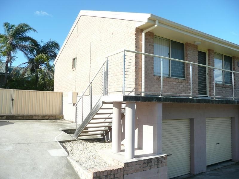 2/102a Albert Street, Taree NSW 2430