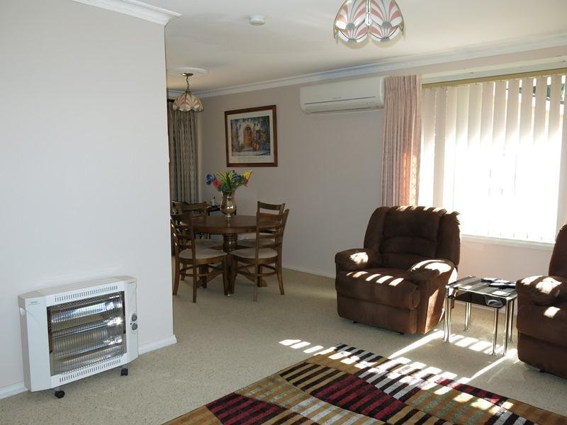 2/94 Kanangra Drive, Taree NSW 2430