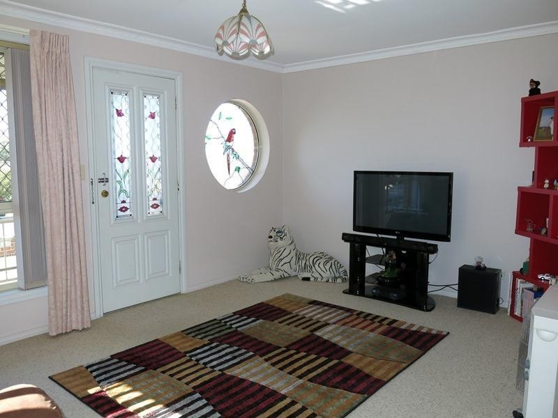 2/94 Kanangra Drive, Taree NSW 2430