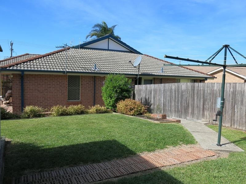 2/94 Kanangra Drive, Taree NSW 2430