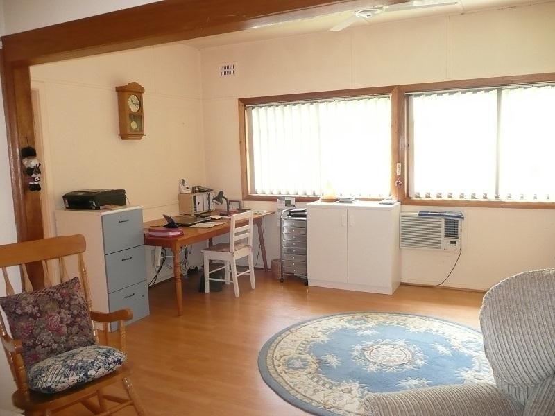 4 Robertson Street, Taree NSW 2430