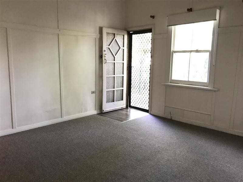 10 Commerce Street, Taree NSW 2430