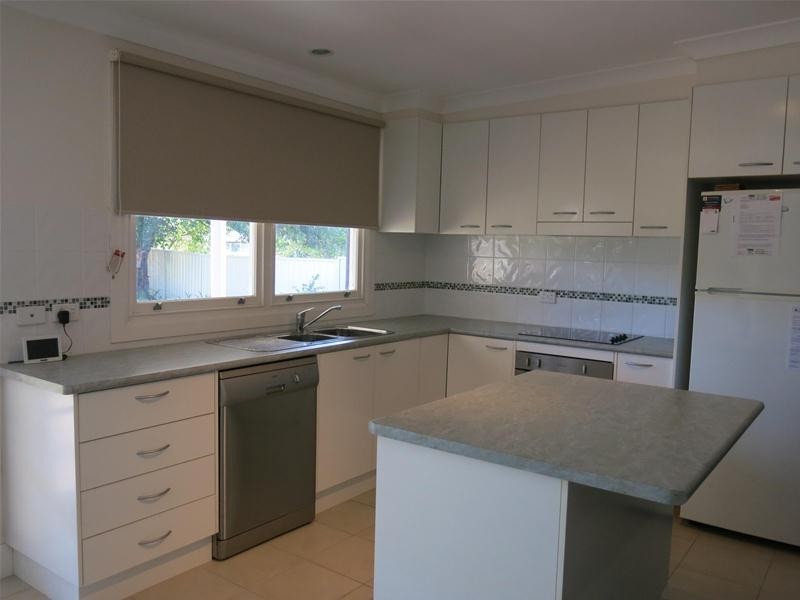 37 Edinburgh Drive, Taree NSW 2430