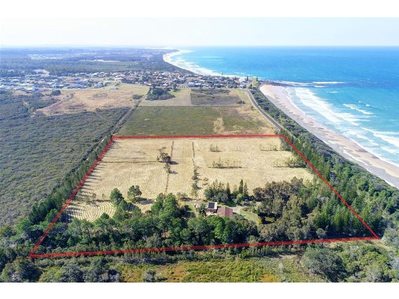 460 Saltwater Road, Wallabi Point NSW 2430