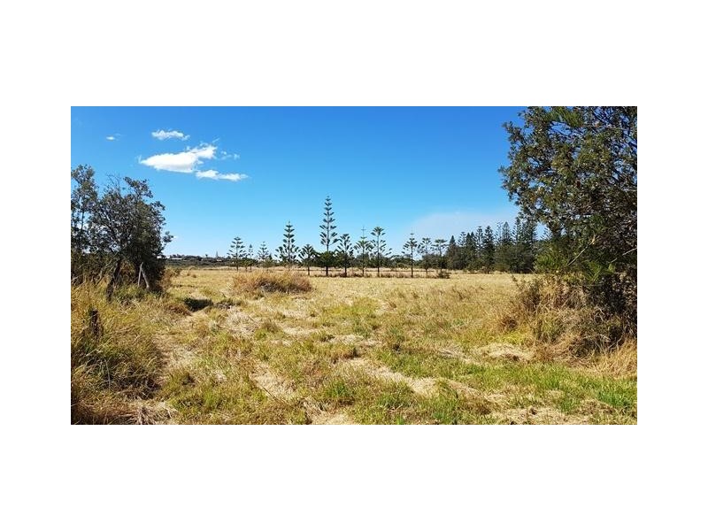 460 Saltwater Road, Wallabi Point NSW 2430