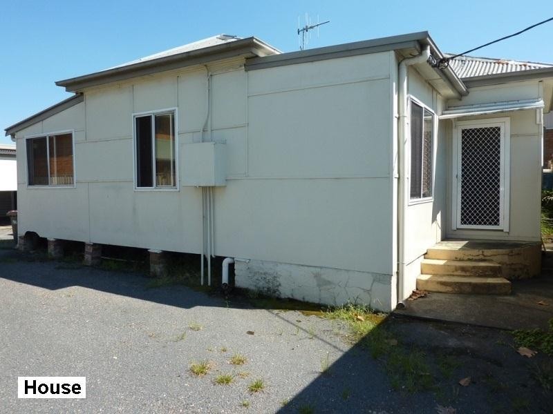 34 & 34a Oxley Street, Taree NSW 2430