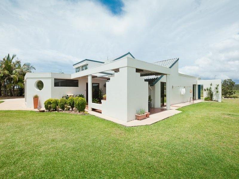 3 Seaspray Circuit, Wallabi Point NSW 2430