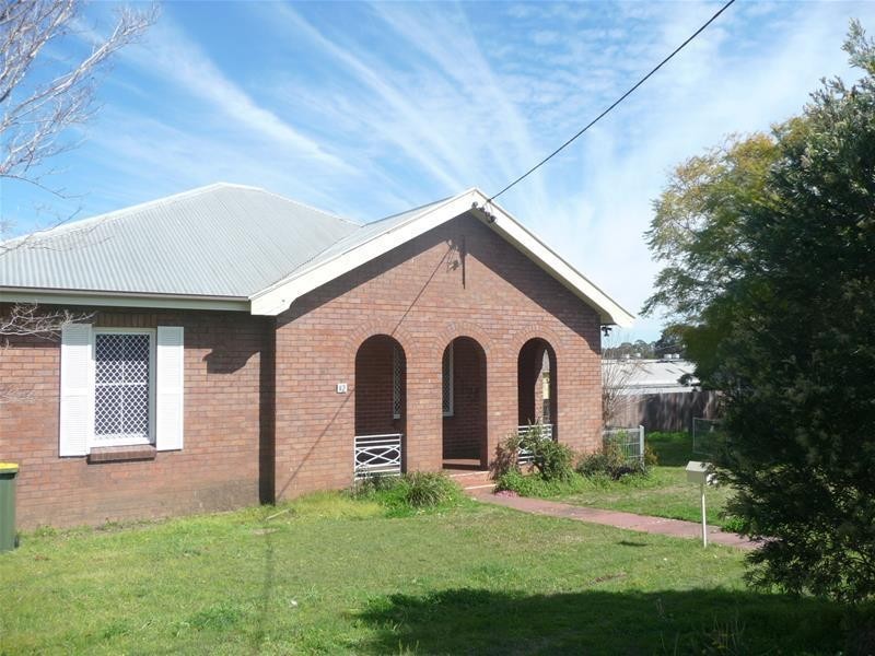 12 Railway Street, Taree NSW 2430