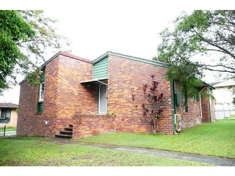 16 Valerie Street, Taree NSW 2430