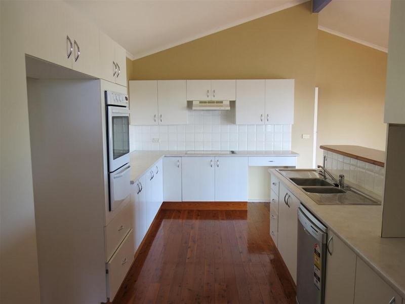 26 Maiden Avenue, Taree NSW 2430