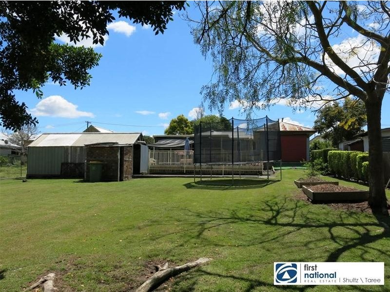 26 McRae Avenue, Taree NSW 2430