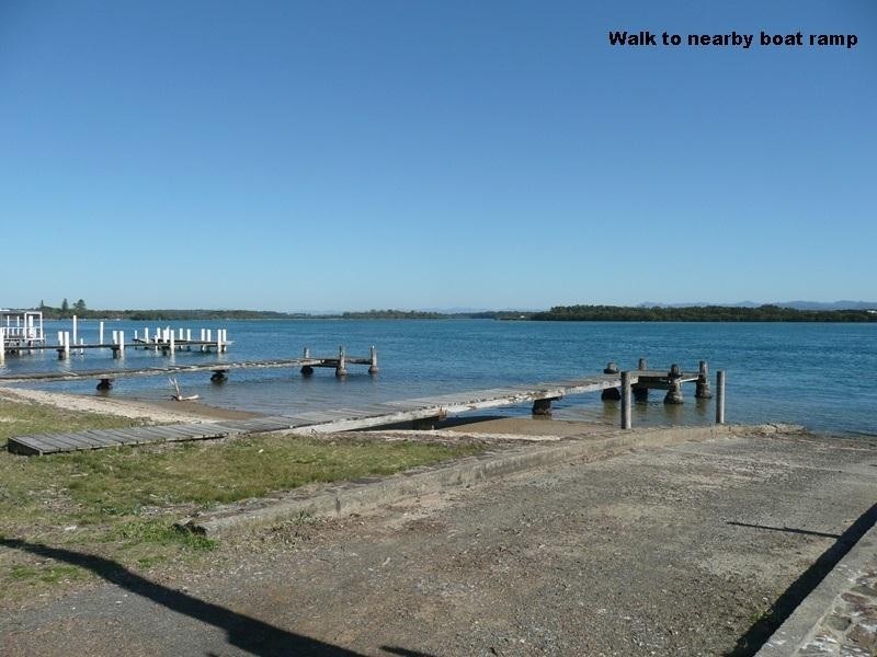 1 Manning Street, Manning Point NSW 2430