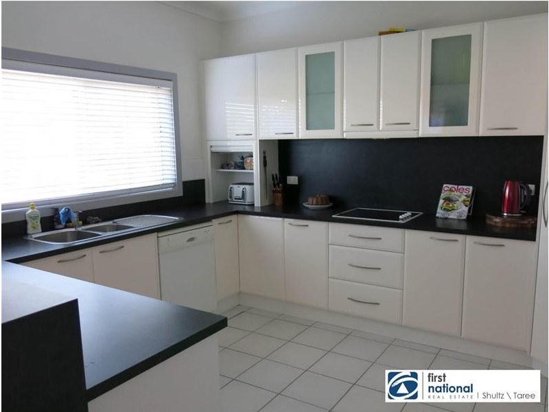 69 Wingham Road, Taree NSW 2430