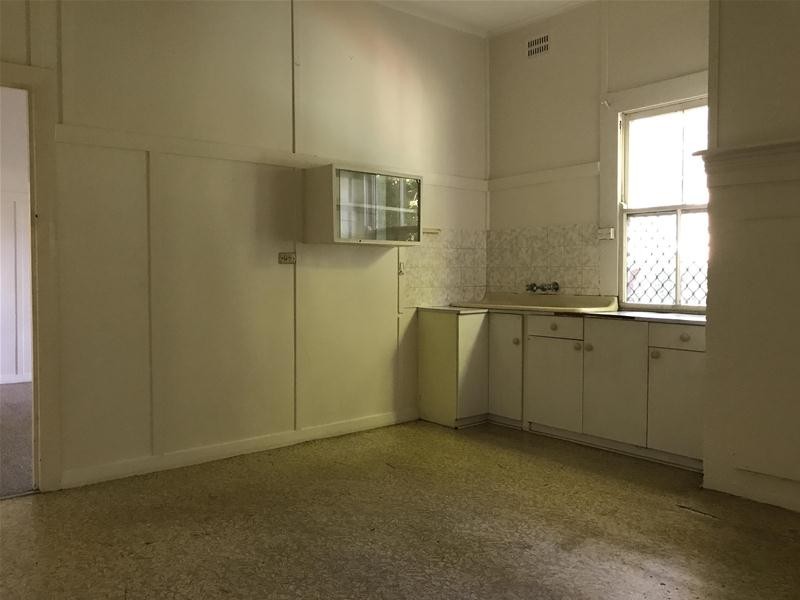 10 Commerce Street, Taree NSW 2430