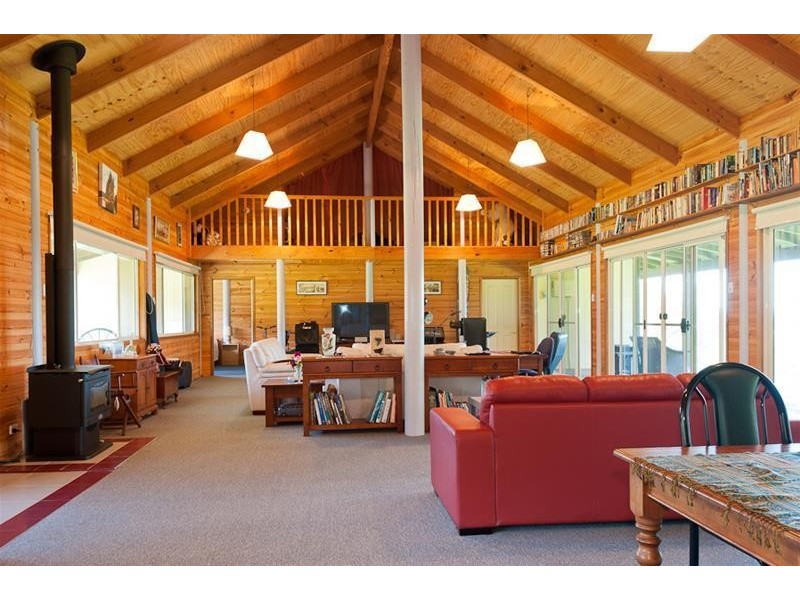 9 Voss Place, Taree NSW 2430