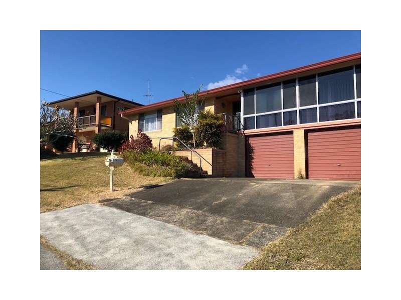 6 Dugdale Avenue, Taree NSW 2430