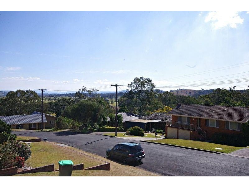 6 Dugdale Avenue, Taree NSW 2430