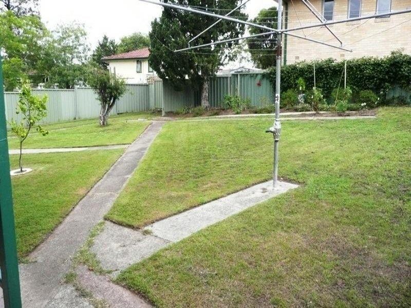 16 Valerie Street, Taree NSW 2430