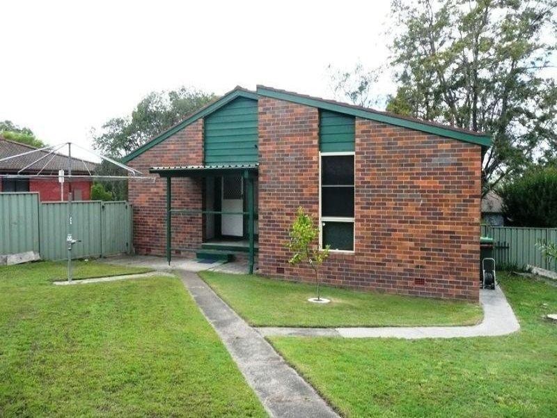 16 Valerie Street, Taree NSW 2430