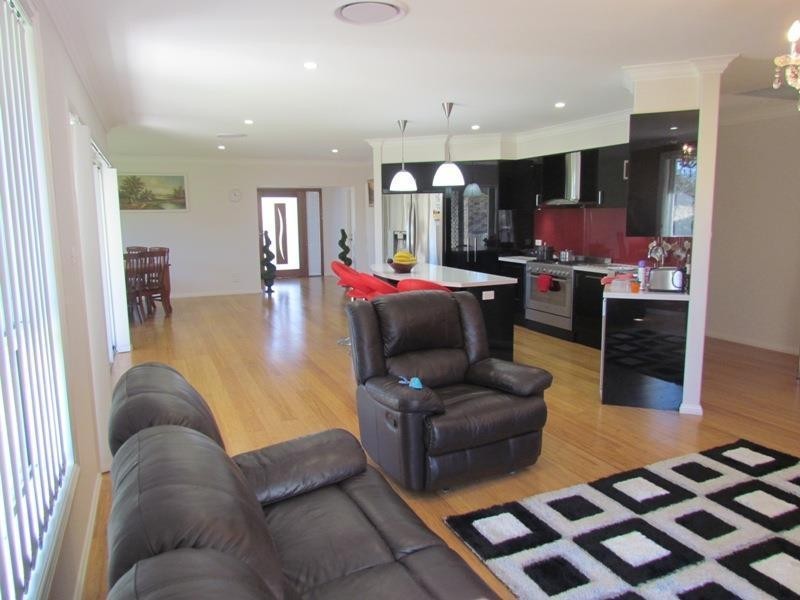 2 Fuschia Drive, Taree NSW 2430