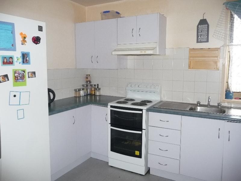 24 Valerie Street, Taree NSW 2430