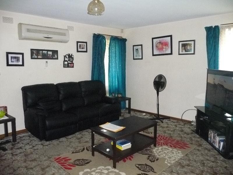 24 Valerie Street, Taree NSW 2430