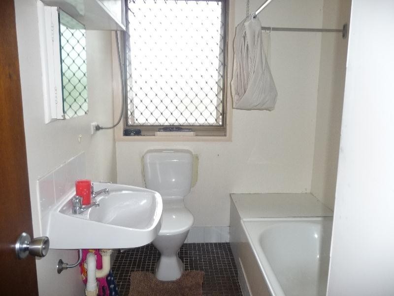 24 Valerie Street, Taree NSW 2430