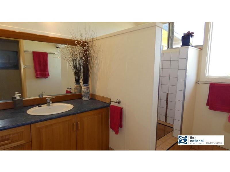 20 Cowan Road, Taree NSW 2430