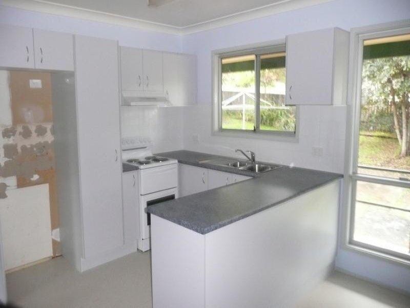 8 Hughes Street, Taree NSW 2430