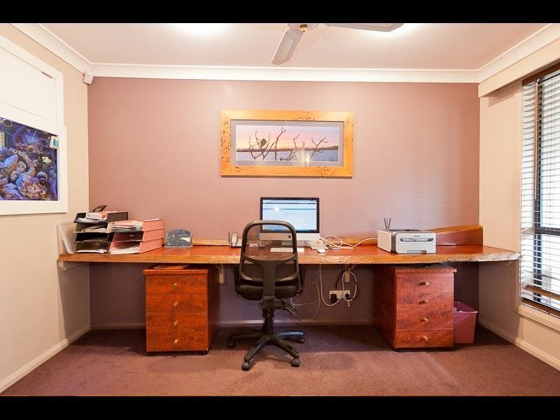 6 Christina Close, Taree NSW 2430