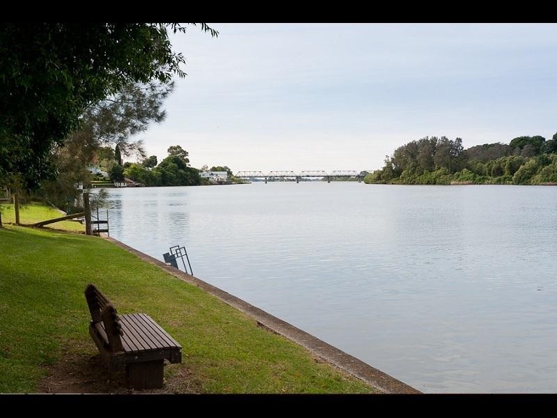 6 Christina Close, Taree NSW 2430