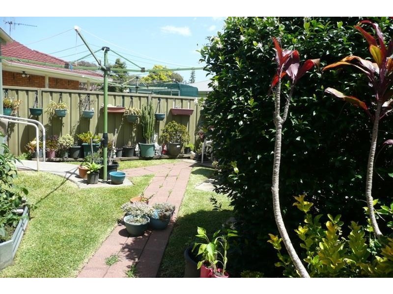 2/9 Bushland Drive, Taree NSW 2430