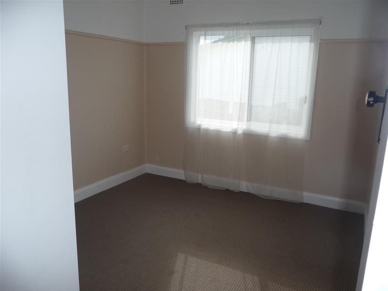 14 Golf Avenue, Taree NSW 2430