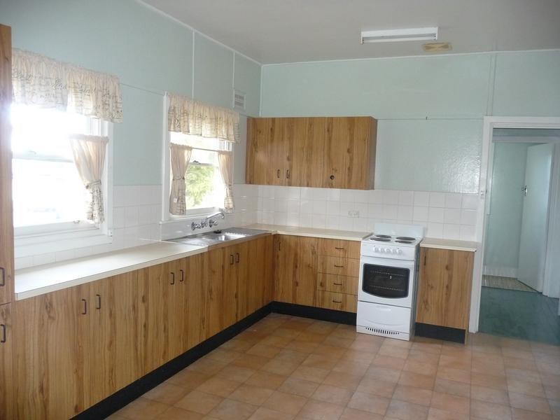 74 Pulteney Street, Taree NSW 2430