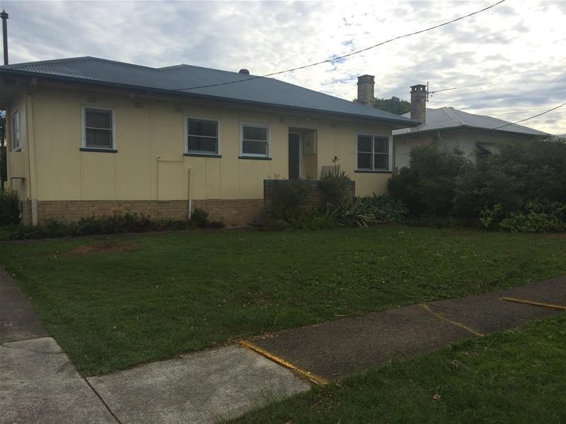 74 Pulteney Street, Taree NSW 2430