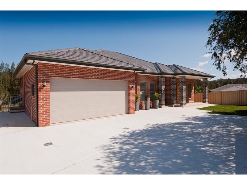 6 Baywood Drive, Black Head NSW 2430