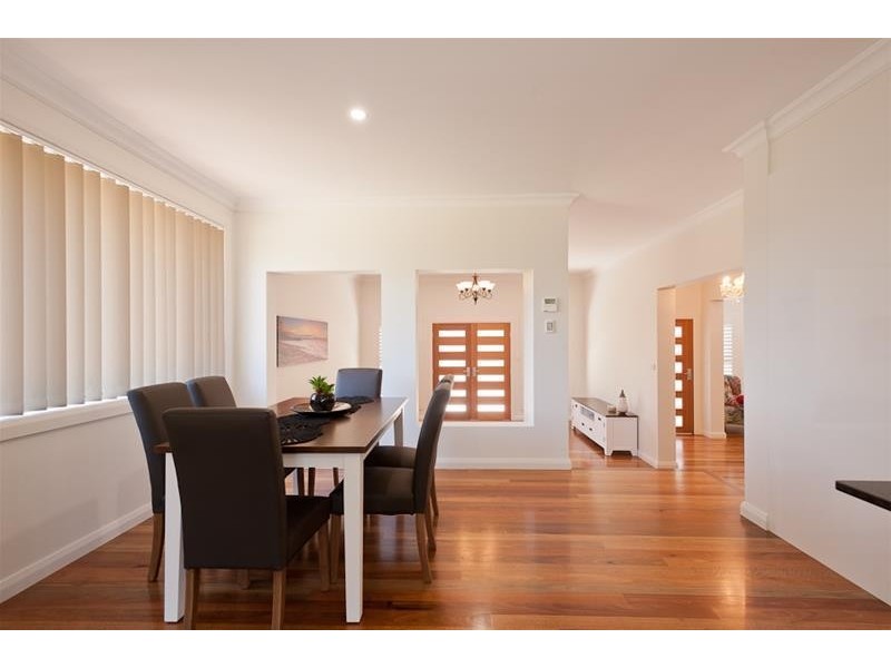 6 Baywood Drive, Black Head NSW 2430