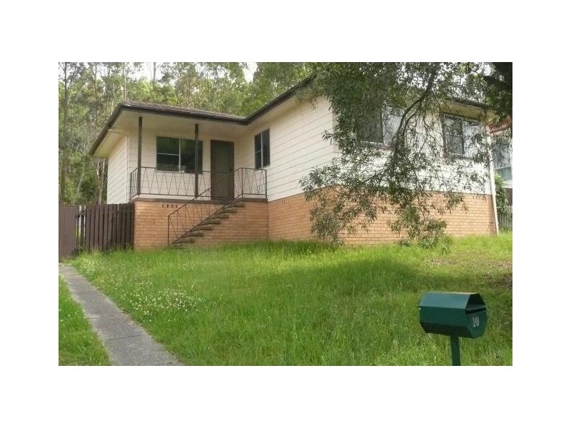 10 Fisher Street, Taree NSW 2430