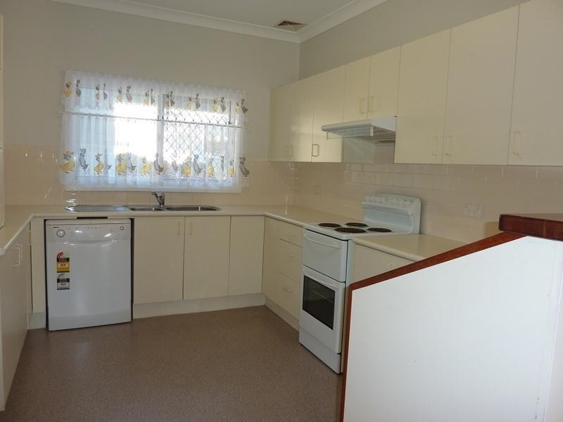 27 Bahtoo Parade, Taree NSW 2430