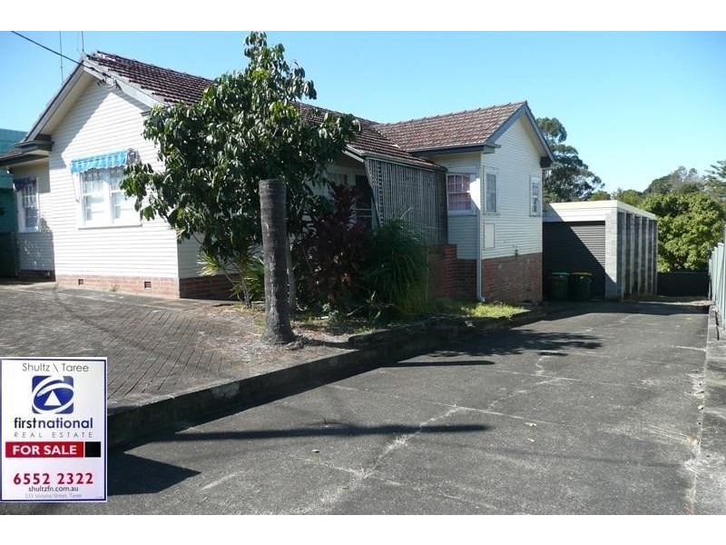 38 Crescent Avenue, Taree NSW 2430