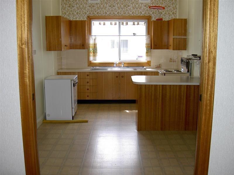 8 York Street, Taree NSW 2430