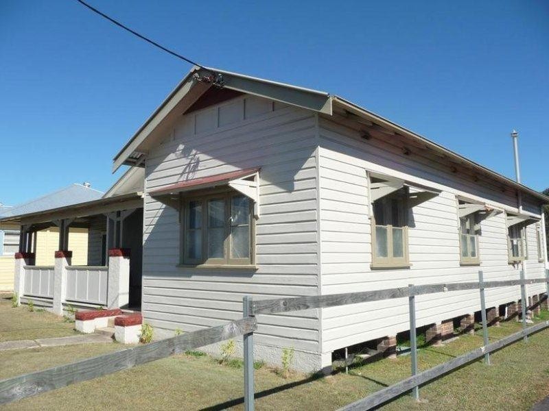 26 Crescent Avenue, Taree NSW 2430