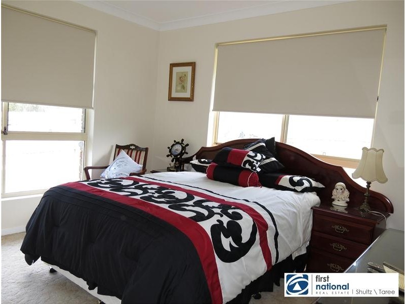 80 Kanangra Drive, Taree NSW 2430