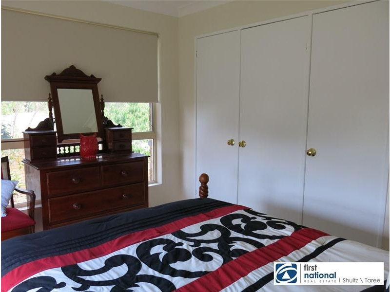 80 Kanangra Drive, Taree NSW 2430